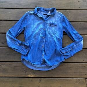 BDG Chambray Button-Down Boyfriend Fit Shirt